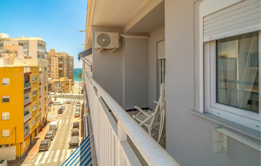 Apartment in Almería - Image 1