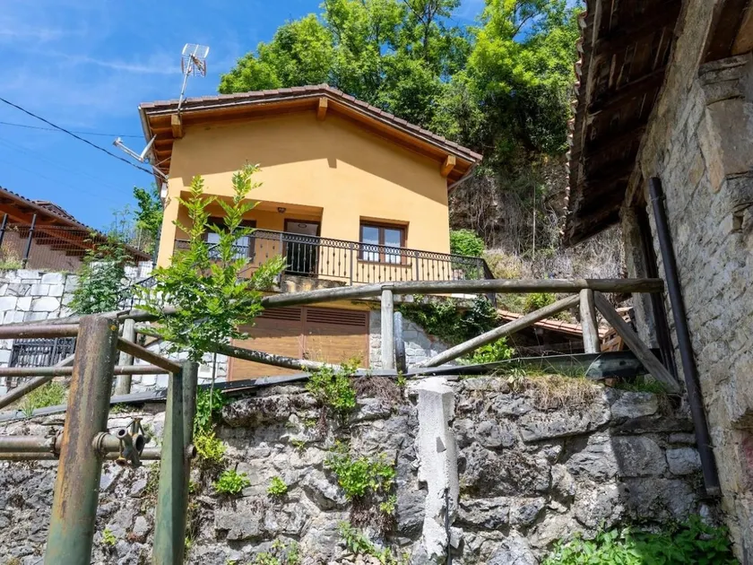 Casa en Campo de Caso - Image 1