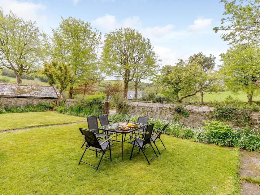 2 Bed in St. Austell oc-79594 - Image 1