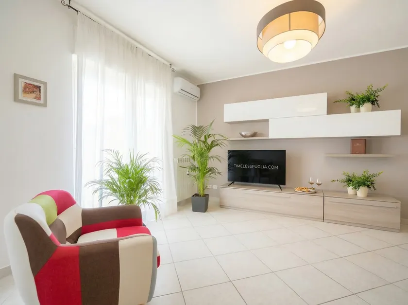 Mistral Suite Apartment - free private car park - Image 1