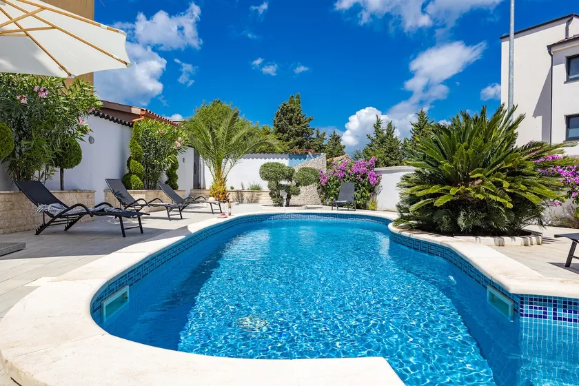 Villa Bianco Nero - Happy Rentals - Image 1