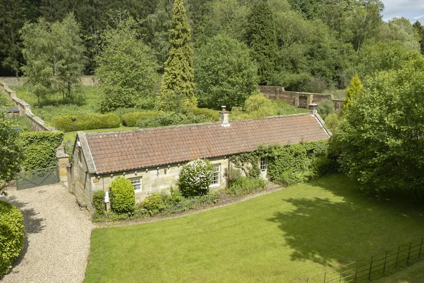 The Old Potting Shed, Egton - Image 1