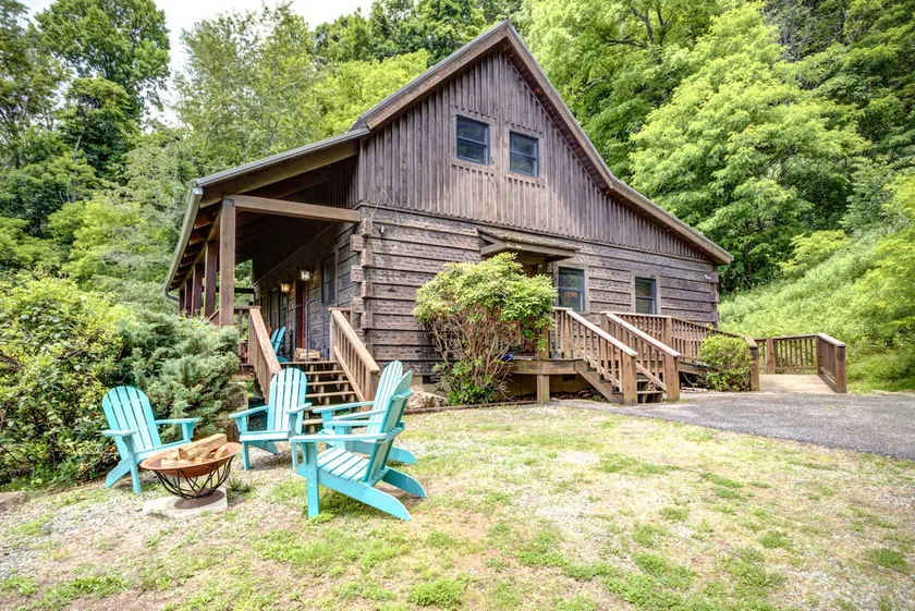 Firepit, Log Cabin, Views, Fireplace, pet friendly - Image 1