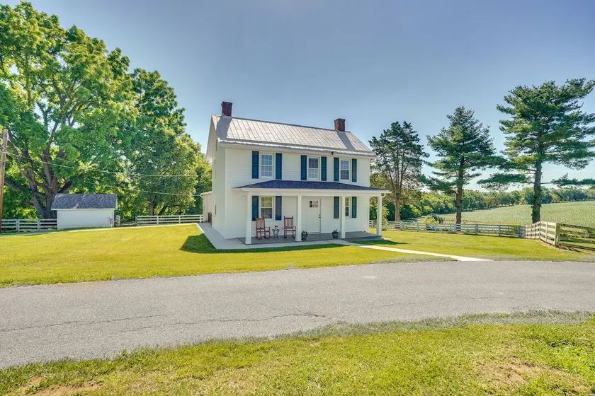 Historic Jefferson Farmhouse - Hike, Bike & Raft! - Image 1