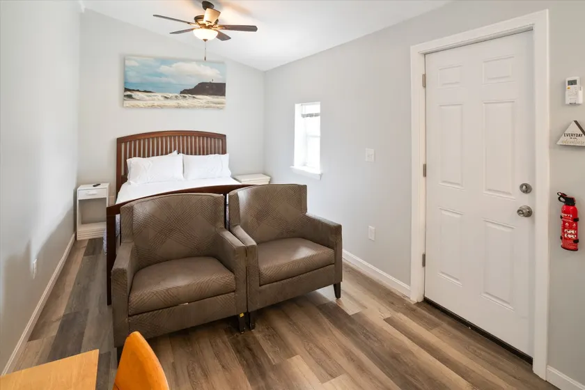 Oceanfront suite for 2 - Image 1