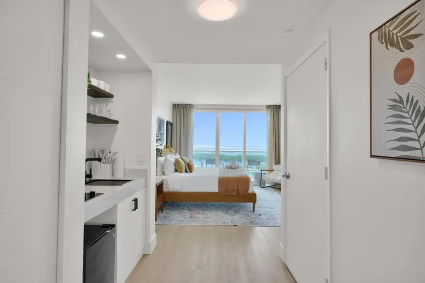 SF Tropical Paradise - Spacious 3/3 - Image 1