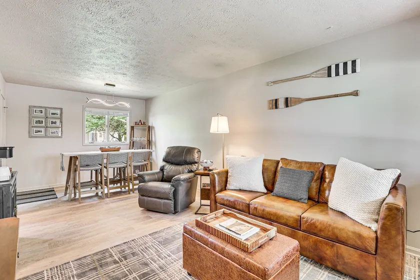 Cozy Meyers Lake Townhome: Near Hall of Fame! - Image 1