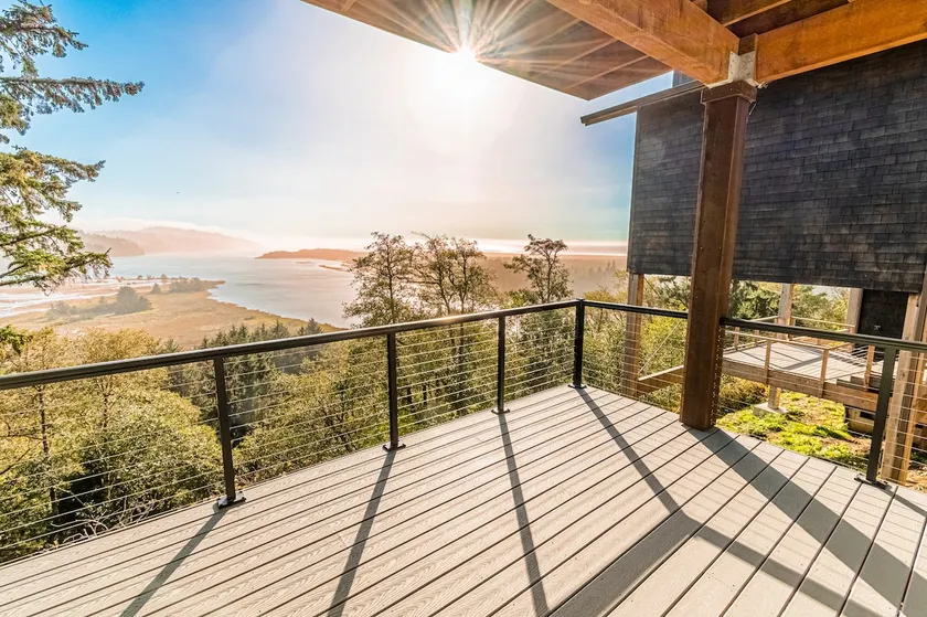 Private Deck-Amazing View-Community Pool/Hot Tub - Image 1