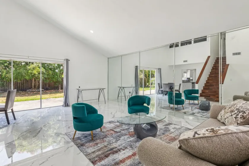Spacious 3BR Villa in Miami with Fenced Backyard - Image 1