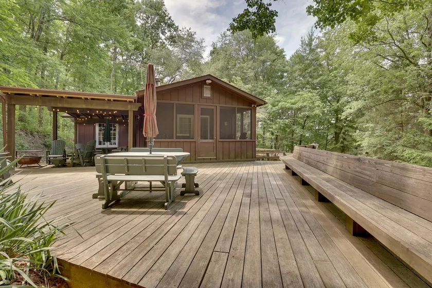 Peaceful Carrollton Retreat w/ Deck & Fire Pit! - Image 1