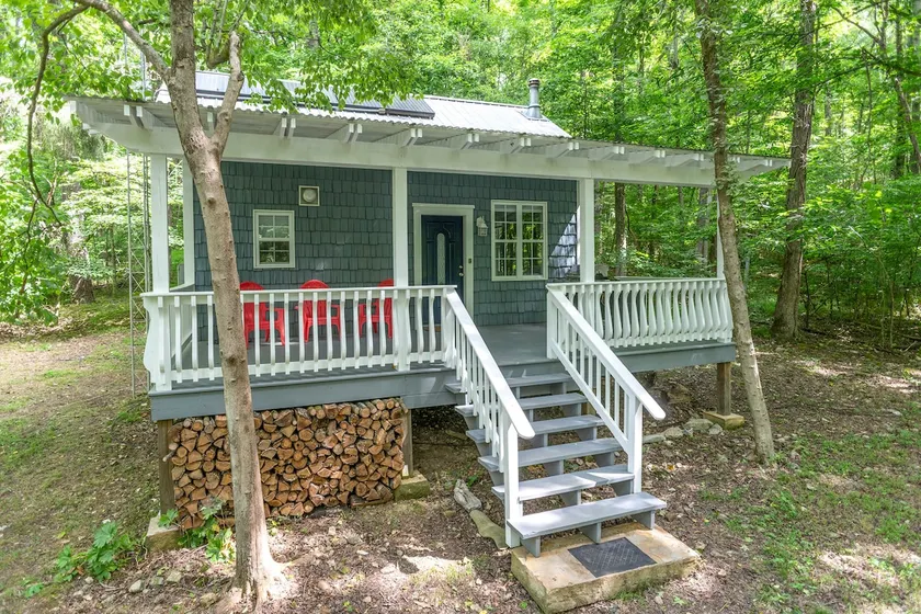 Secluded Vacation Rental Bordering Creek! - Image 1