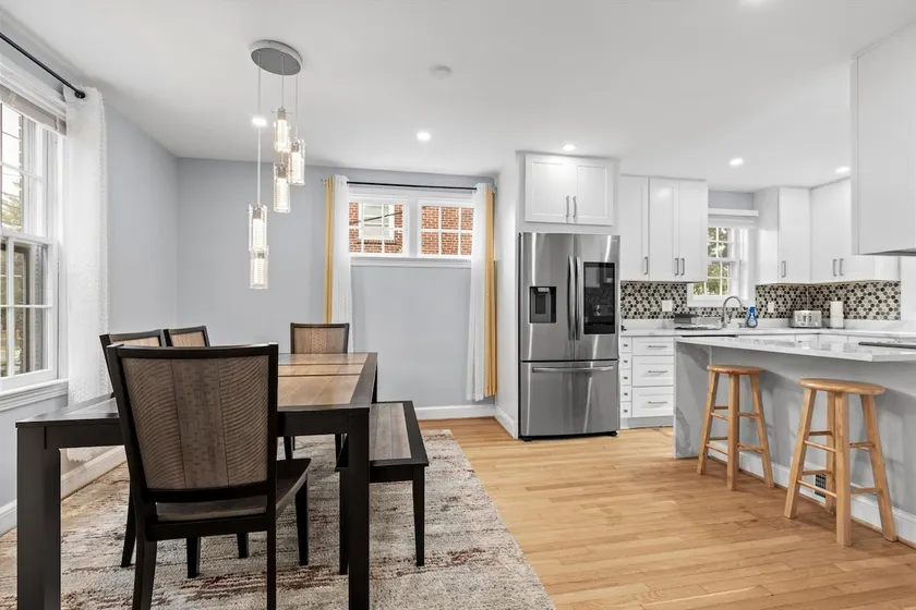 3-BR Colonial Retreat, Walk to D/twn Silver Spring - Image 1
