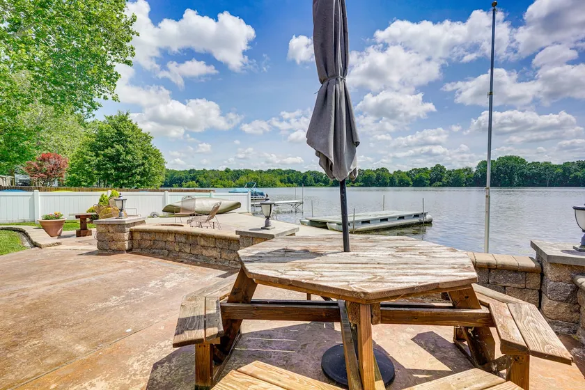 Lakefront Vacation Rental ~ 10 Mi to Shipshewana! - Image 1