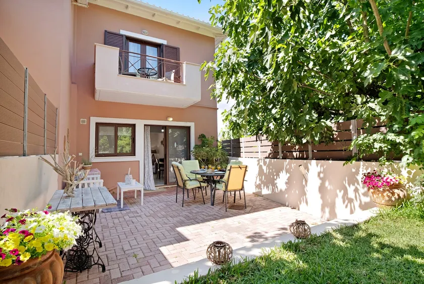 Villa 'Prolithia 2' con vista mare, Wi-Fi e aria condizionata - Image 1