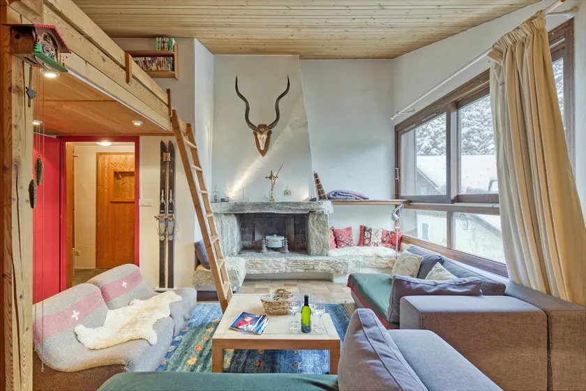Apt Le Grenier Ski-in/Ski-out views, sleeps 7 - Happy Rentals - Image 1