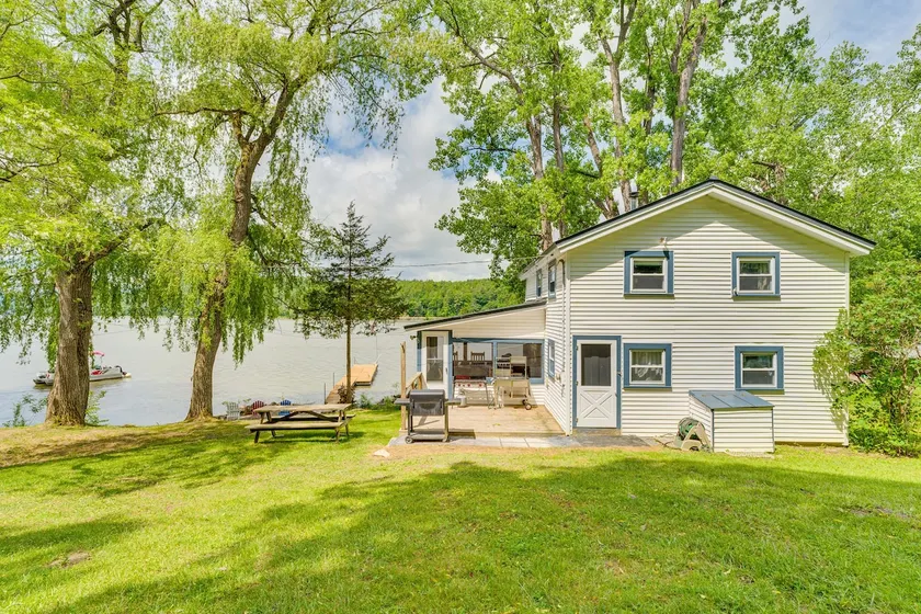 Waterfront Home on Lake Champlain w/ Dock & Kayaks - Image 1