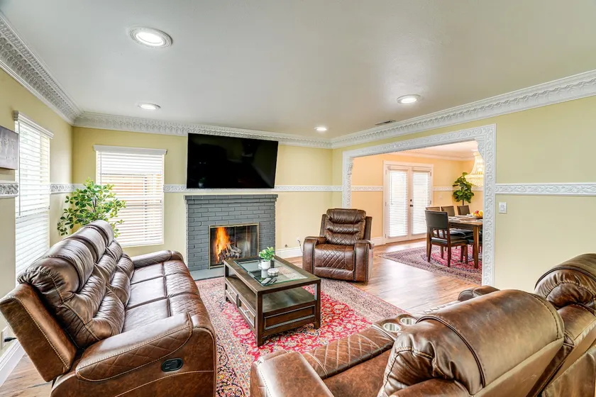 Del Rey Oaks Vacation Home w/ Mini-golf Course! - Image 1