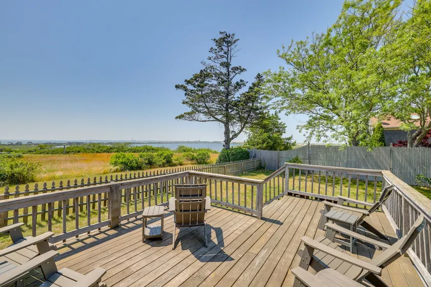 5 Mi to Provincetown! Water-View Beach House - Image 1