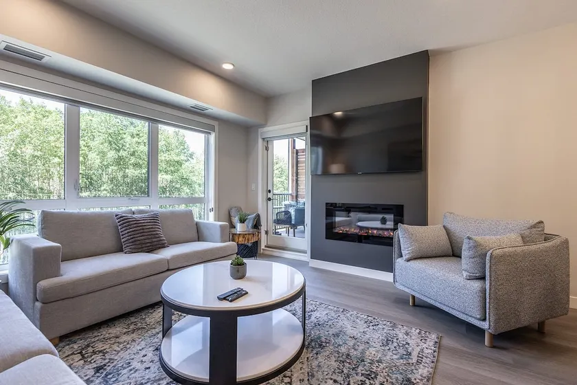 Serenity at Sparrowhawk Lodge Brand New 2Bd 2Ba - Image 1