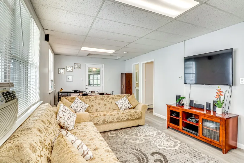 Cozy Keansburg Cottage: Walk to Beach & Boardwalk! - Image 1