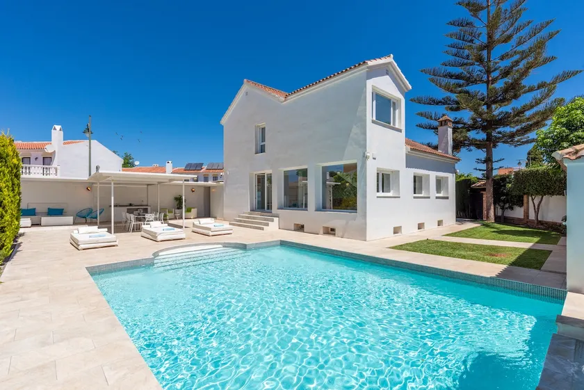 Luxuriöse Villa \"Ohana 2\" mit Pool, WLAN, Terrasse und Garten - Image 1