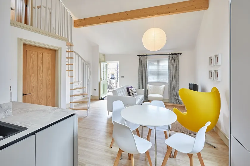 Host & Stay - Sunshine Cottage - Image 1