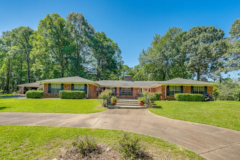 Charming Retreat w/ Patio: Near Grambling/ruston! - Image 1