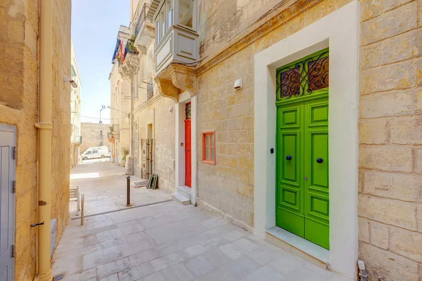 Trendy 1 Bedroom in the Heart of Valletta - Image 1