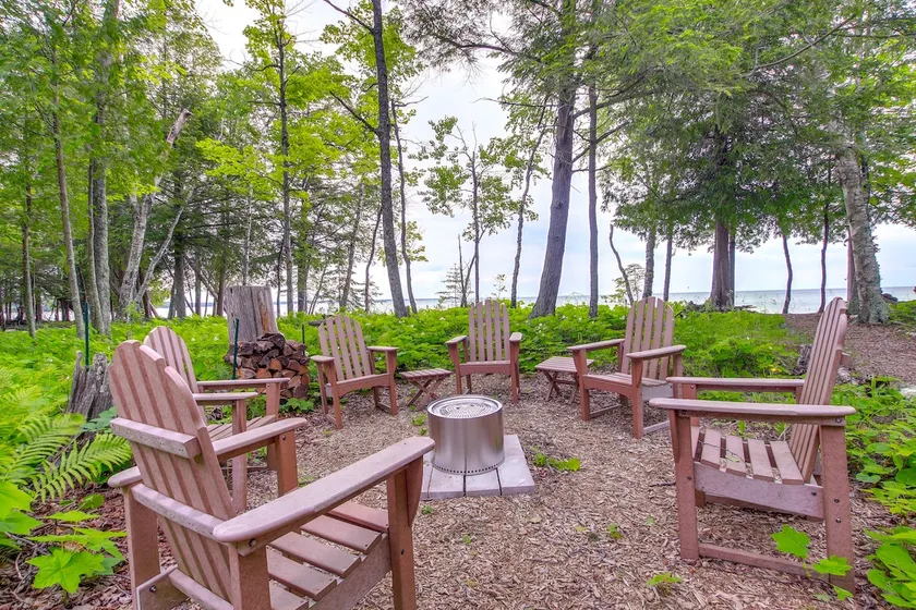 Modern Waterfront Home - 1 Mi to Cave Point Park! - Image 1