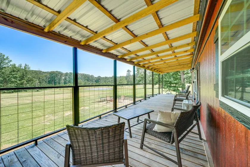 Broken Bow Cabin on 15 Acres w/ Stocked Fish Pond! - Image 1