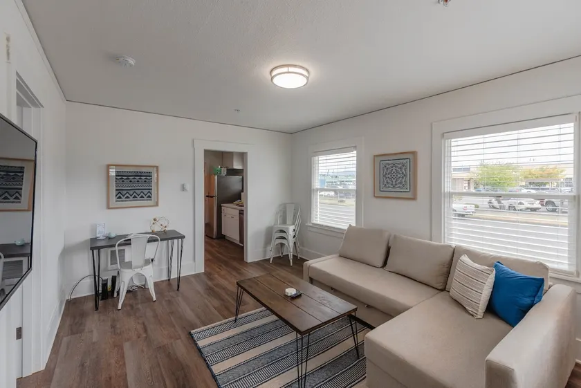 #StayInMyDistrict Bluebird Cottage Coos Bay - Image 1