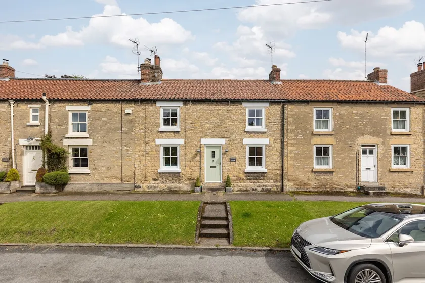 Moorside Cottage -Luxury Cottage in quaint Village - Image 1