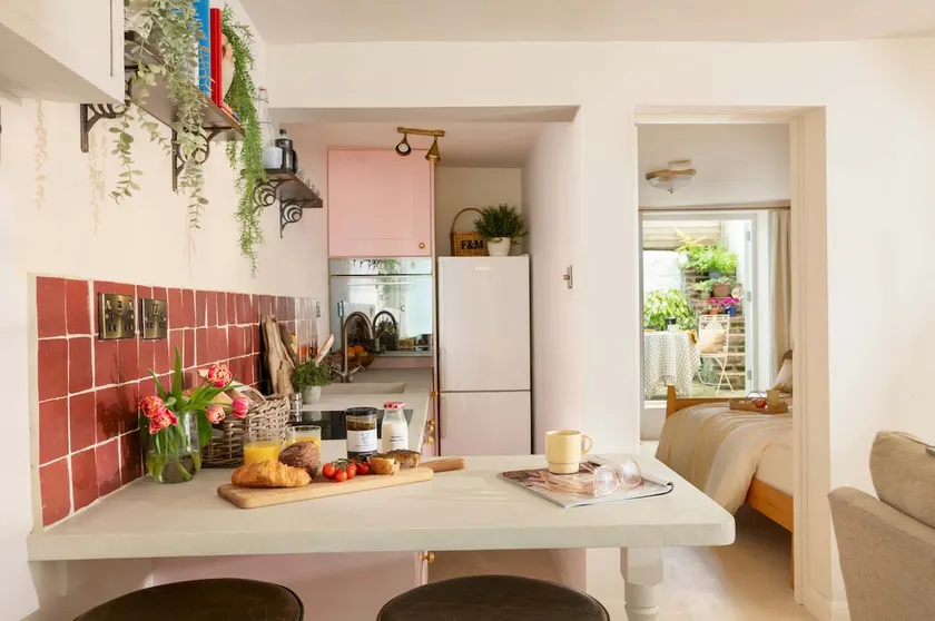 The Perfect Cosy Getaway With Private Garden! - Image 1