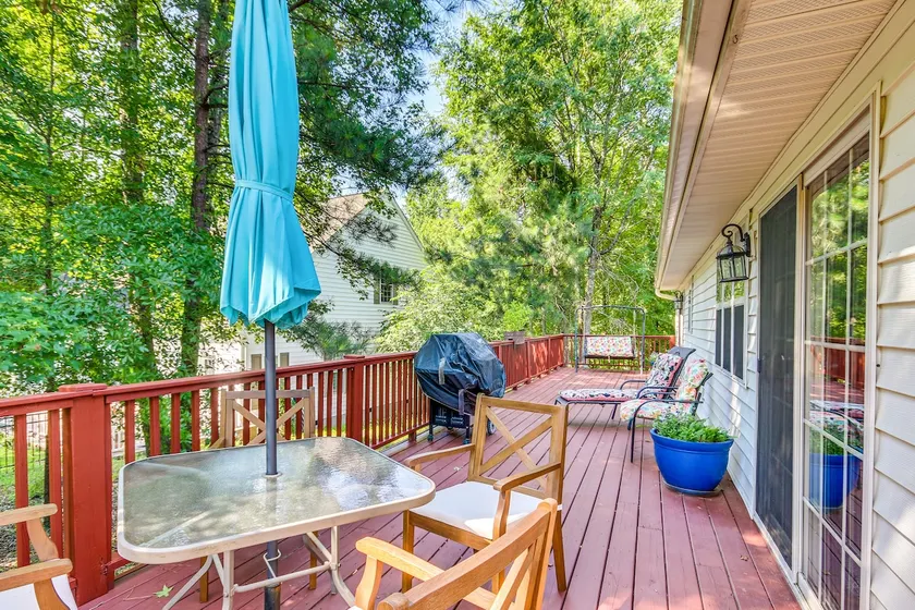 Lovely Mccormick Home in Savannah Lakes Village - Image 1