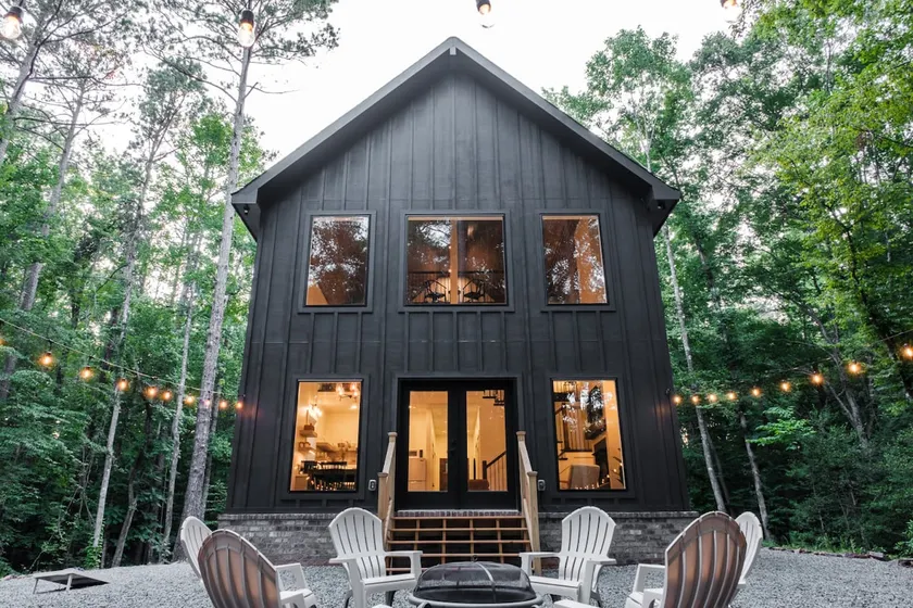 Private cabin on wooded 20 acres - Image 1