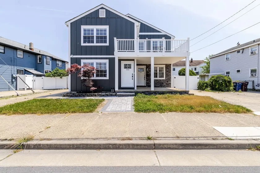 Charming 3BR Condo Near Ventnor Beach - Image 1