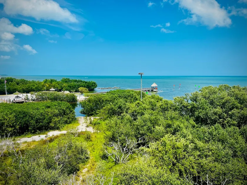Escape to the Keys, Ocean View 2BR - Pool, Beach - Image 1