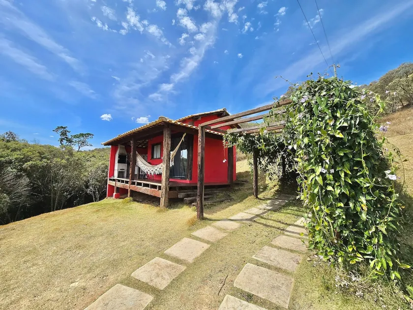 Red Cottage - Romantic Getaway in Carrancas - Image 1