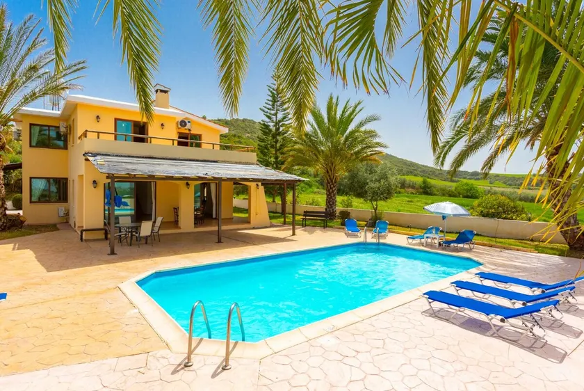 Villa Noni Large Private Pool AC WiFi - Image 1