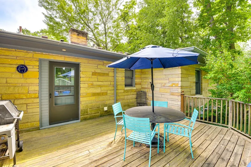 Charming Union Pier Home w/ Deck: Half-mi to Beach - Image 1