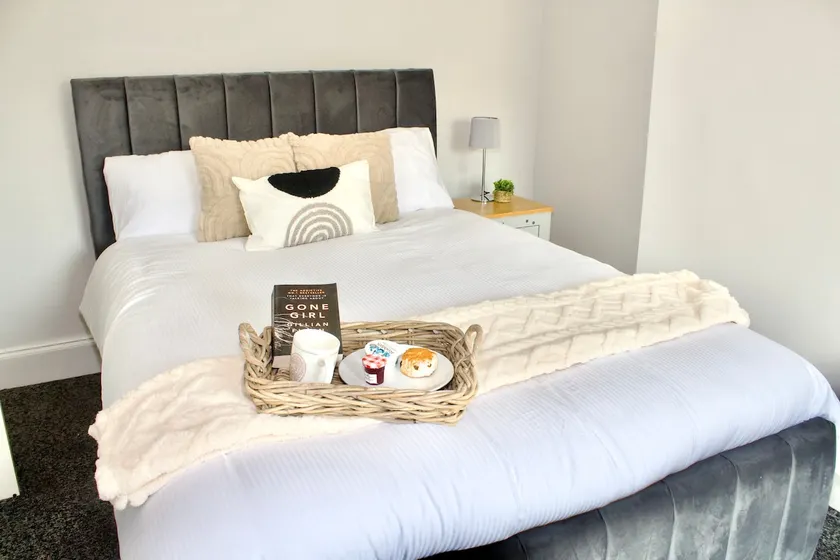 Spacious Flats in St Helens, Merseyside - Image 1