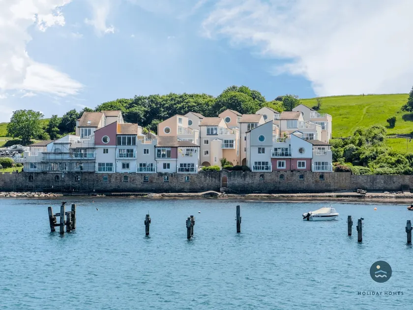 Pebbles - The Haven Swanage - Image 1