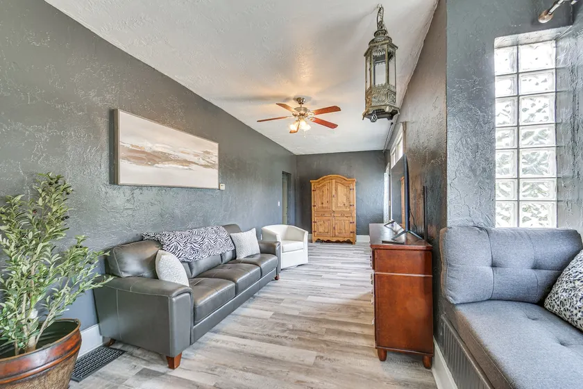 Updated New Kensington Home w/ Deck: 22 Mi to Pgh! - Image 1