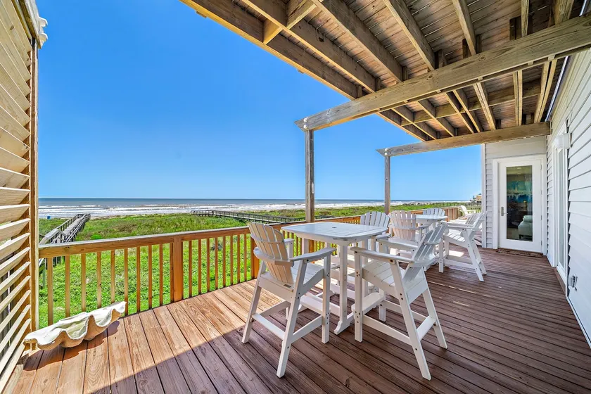 Sandcastle | Beachfront & Private Walkover - Image 1