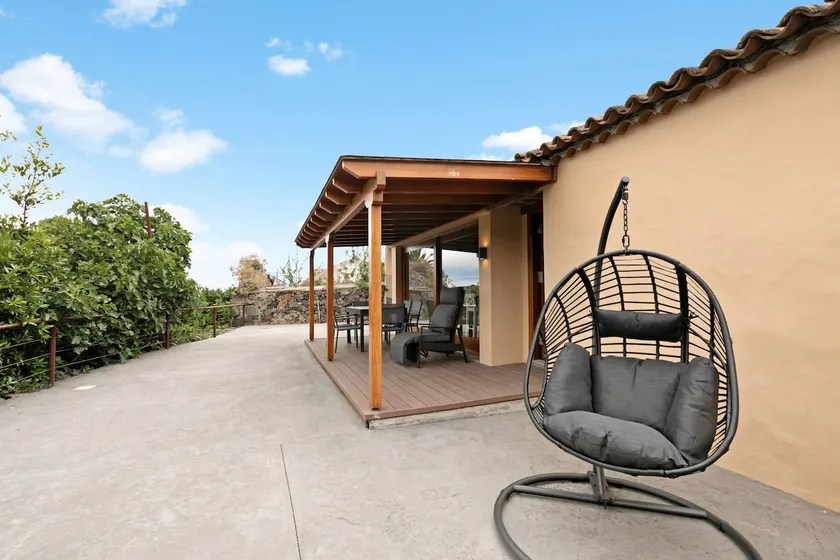 Casa vacanze 'El Portillo 2' con vista sulle montagne, terrazza privata e Wi-Fi - Image 1
