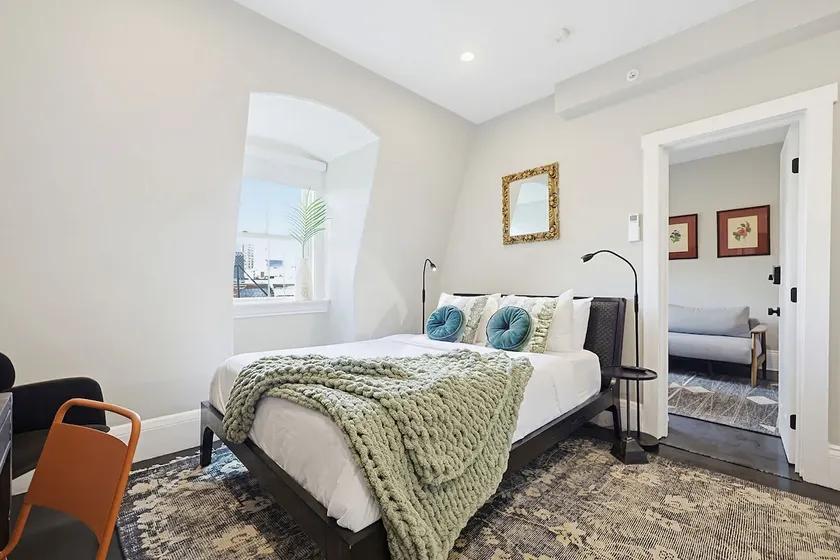 The Chester: Urban Luxury, Modern Design - Image 1
