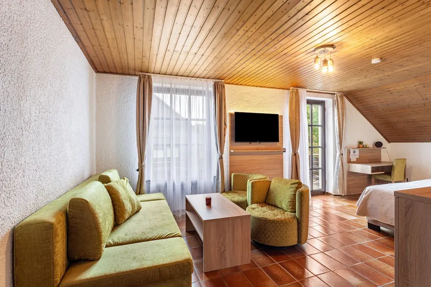 Apartment 3 - Image 1
