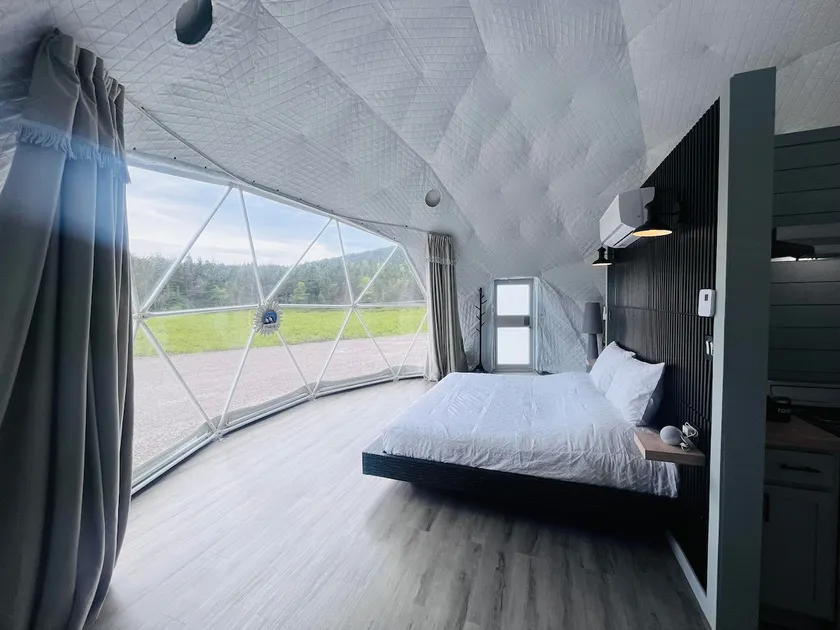 Foxes Glamping Domes - Fox Den 4 - Image 1