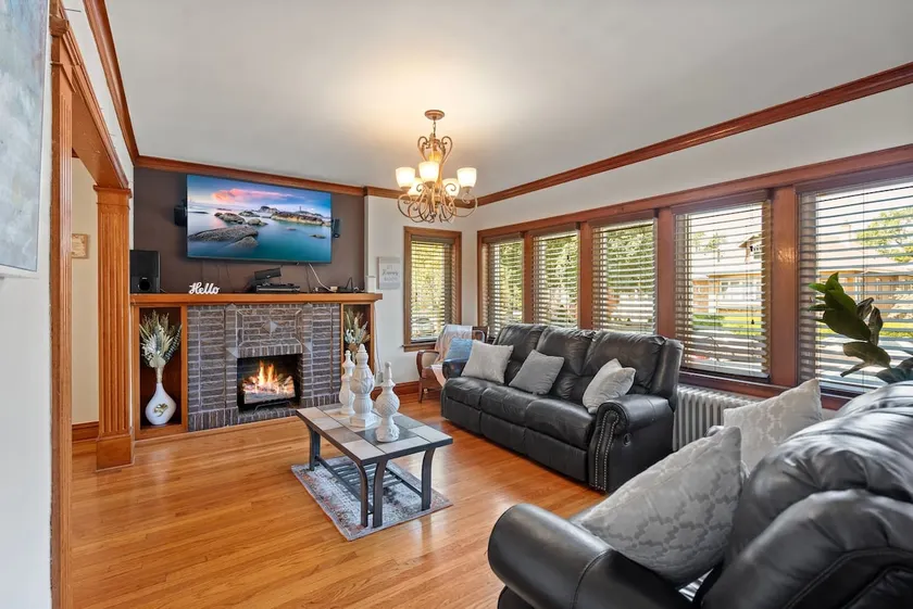 Cozy & Peaceful Oasis Near City | 2BR + 1.5 Bath | - Image 1