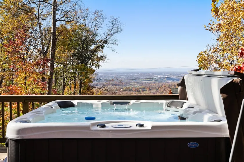 Aslan's How - Cabin with Valley Views & Hot Tub! - Image 1